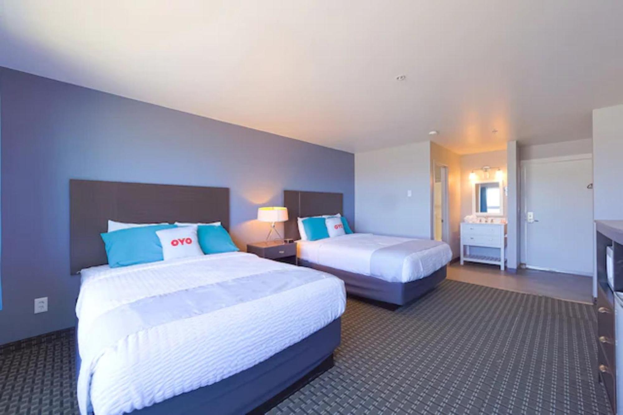 Oyo Waves Hotel Newport Or - Nye Beach מראה חיצוני תמונה