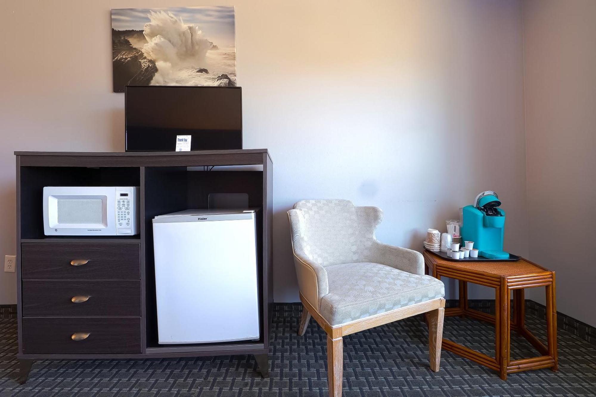 Oyo Waves Hotel Newport Or - Nye Beach מראה חיצוני תמונה